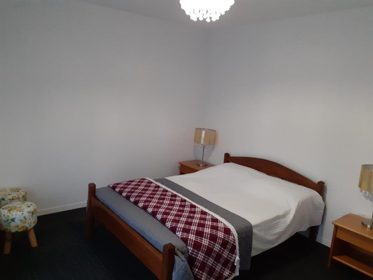 Salcia Hotel Tasnad Eksteriør billede