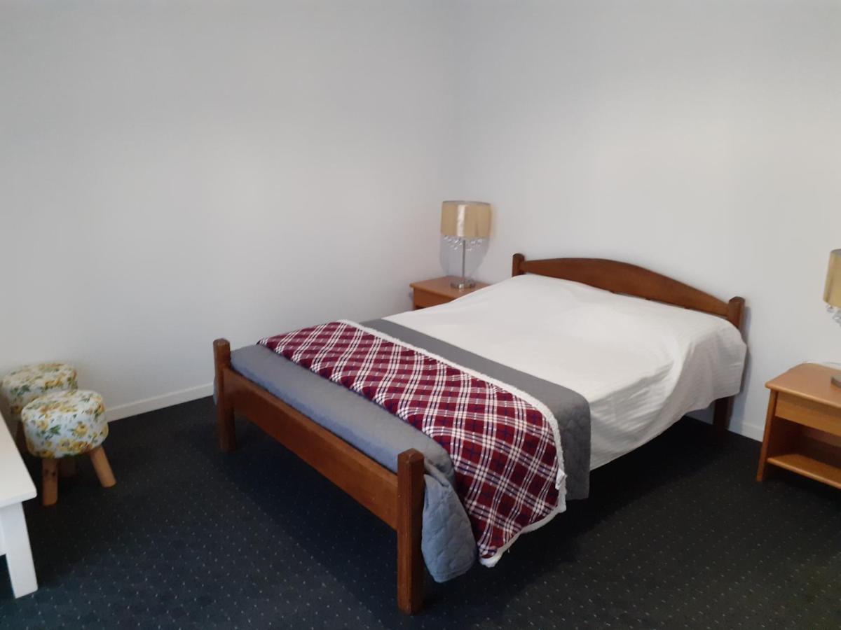 Salcia Hotel Tasnad Eksteriør billede