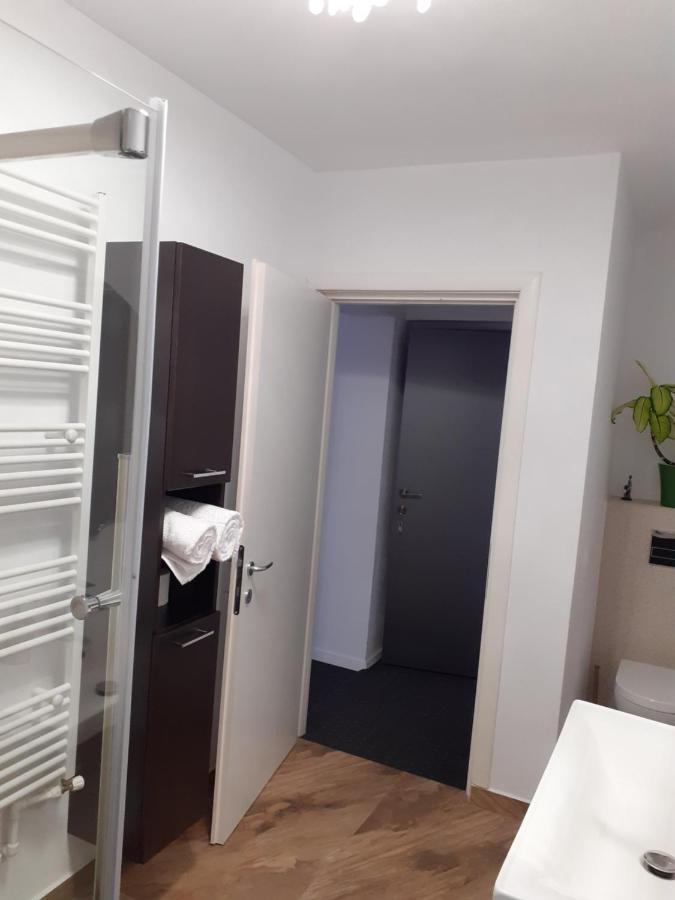 Salcia Hotel Tasnad Eksteriør billede